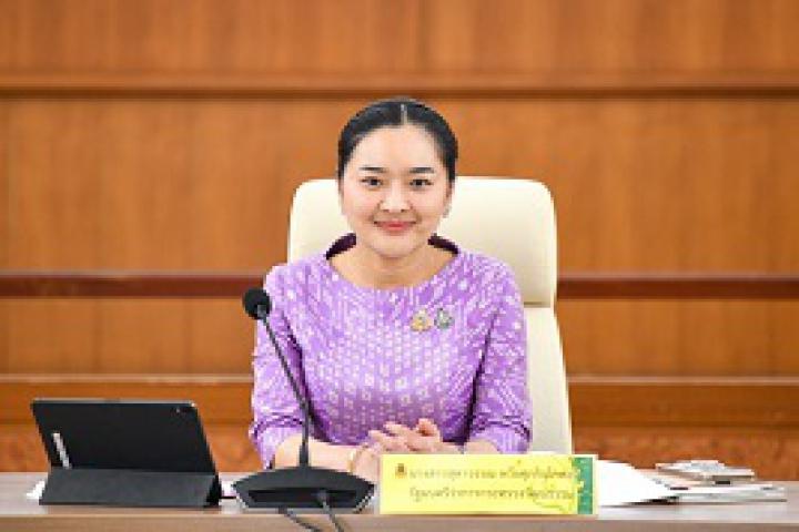 “รมว.วธ" เดินหน้ายกระดับ “ไหลเรือไฟนครพนม” สู่เทศกาลระดับโลก ปลุกพลัง Soft Power ไทย โชว์แสงไฟแห่งศรัทธาให้โลกเห็น11 วัน 11 คืน 27 ก.ย. – 7 ต.ค.นี้ ริมแม่น้ำโขง จ.นครพนม