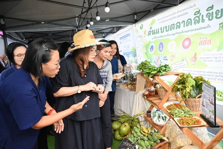 “สกร. ผนึกกำลัง MOA – สสส. เปิด ‘ตลาดนัดเรียนรู้ คู่เกษตรธรรมชาติ’