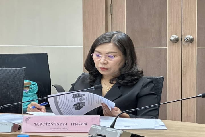 อธิบดี สกร. ติดตามความก้าวหน้าการจัดทำ (ร่าง) มาตรฐานการศึกษาของชาติ