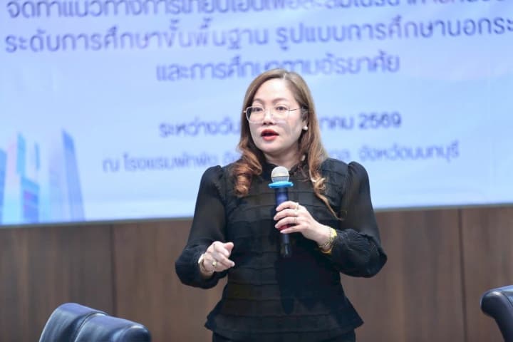 อธิบดี สกร. เยี่ยมให้กำลังใจการประชุมเชิงปฏิบัติการ มอบแนวทางพัฒนาระบบเทียบโอนผลการเรียนรู้