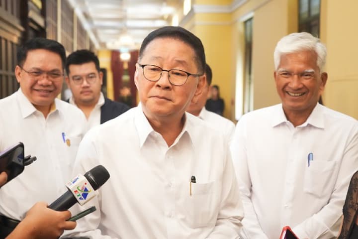 รมว.ประเสริฐ ถก ผู้บริหาร ศธ. เร่งหาแนวทางลดภาระครู-ผู้ปกครอง