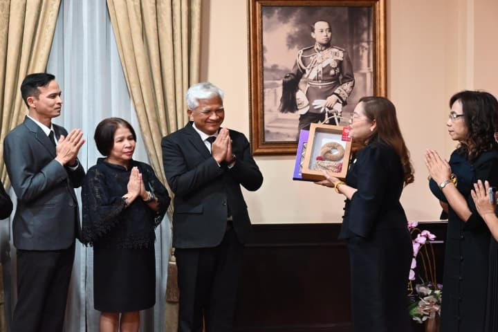 อธิบดี สกร. นำคณะผู้บริหารและบุคลากร เข้าพบปลัดศธ. เนื่องในโอกาส ปีใหม่ 2569