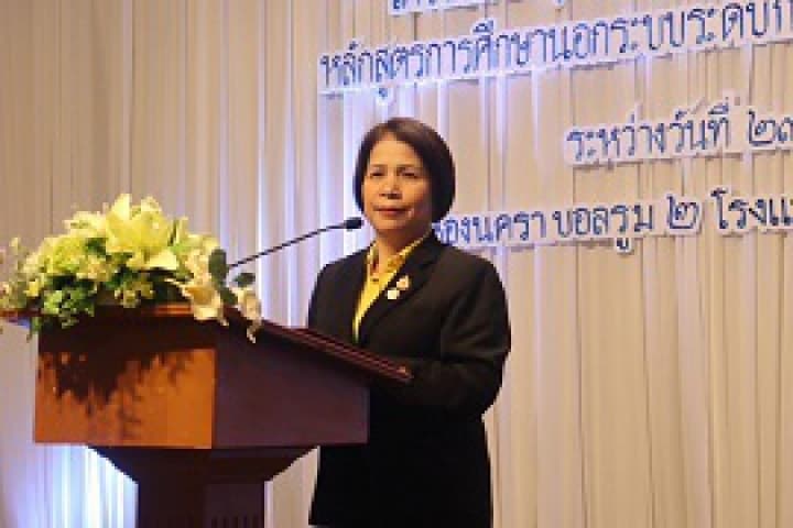 รองอธิบดี สกร. แนะ การสร้างนวัตกรรมที่สอดคล้องกับบริบทชุมชน และการคิดวิเคราะห์อย่างสร้างสรรค์ จะช่วยส่งเสริมการเรียนรู้ในห้องเรียนกับการเรียนรู้ตลอดชีวิตได้