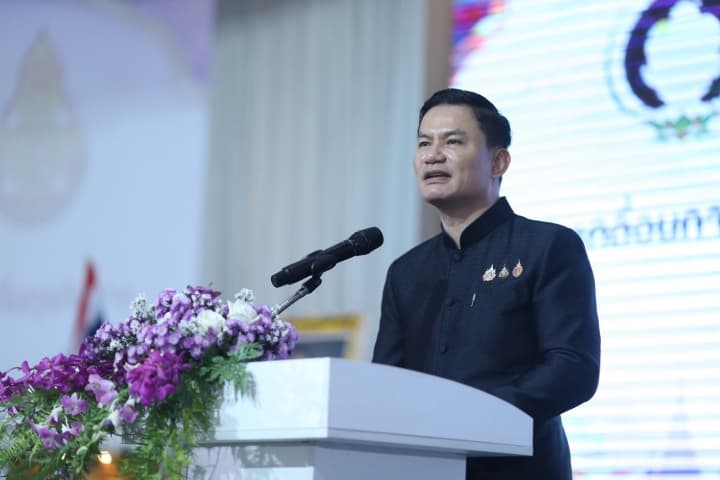 สพฐ. ผนึกกำลังโรงเรียน กพด. 207 แห่ง ขับเคลื่อนการพัฒนาเด็กและเยาวชน สู่ทศวรรษใหม่