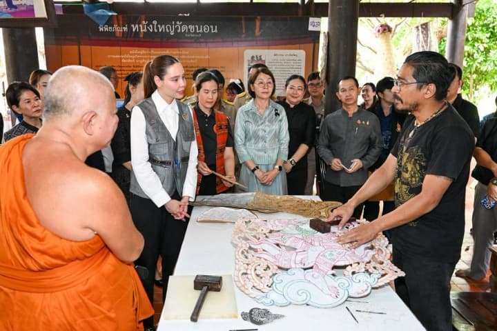 วธ. เร่งผลักดัน “หนังใหญ่” วัดขนอน จ.ราชบุรี สู่การขึ้นทะเบียนมรดกวัฒนธรรมที่จับต้องไม่ได้