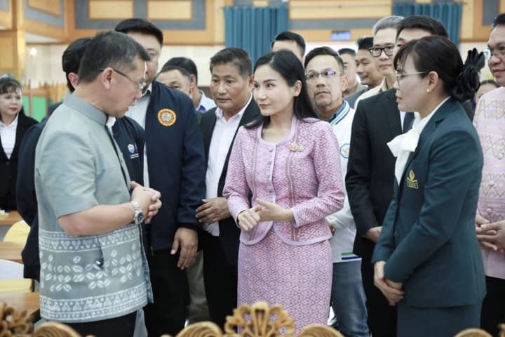 “รมว.นฤมล”ตรวจเยี่ยมโรงเรียนศรัทธาสมุทร เร่งซ่อมอาคารเรียน พังจากแผ่นดินไหว พร้อมดันแผนปรับปรุงบ้านพักครูทั่วประเทศ