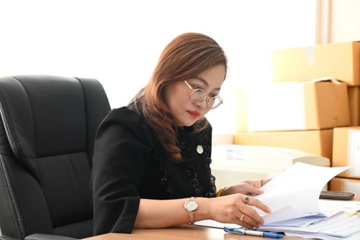 อธิบดี สกร. พิจารณากลั่นกรองเสนอขอพระราชทานเครื่องราชอิสริยาภรณ์ ปี 2569