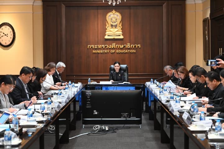 อธิบดี สกร. ร่วมประชุมเตรียมงานวันเด็กปี 69 ขานรับนโยบาย “เรียนดี มีคุณธรรม”