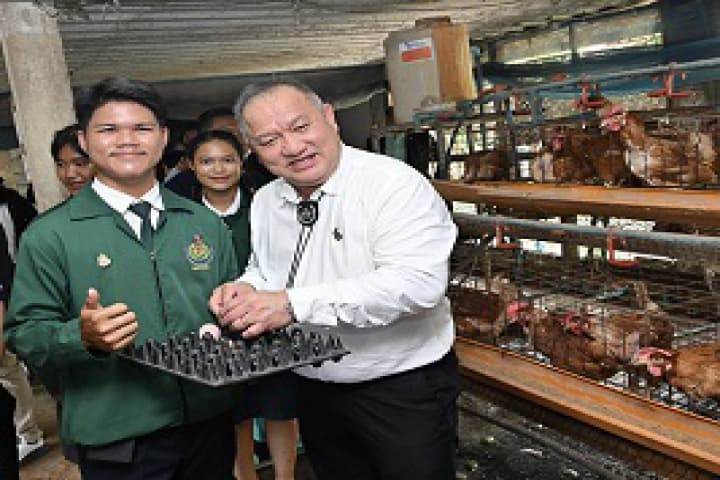 อาชีวะยกระดับอาชีวะเกษตร ใช้สถานศึกษาเป็นแหล่งสร้างรายได้ – ศูนย์เรียนรู้เพื่อการทำงาน