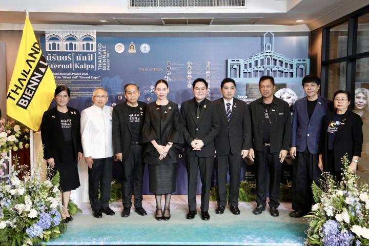 รมว.วธ. “ซาบีดา” นำ ครม. เยี่ยมชมกิจกรรมรณรงค์ประชาสัมพันธ์งานมหกรรมศิลปะร่วมสมัยนานาชาติ Thailand Biennale, Phuket 2025