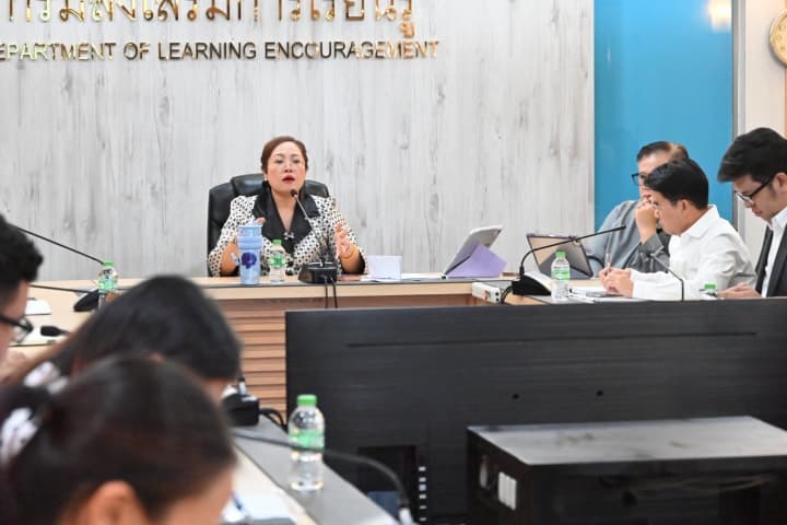 สกร. ชูหลักสูตรฐานสมรรถนะปี 67 เน้น “เรียนแล้วทำได้จริง” ตอบโจทย์ชีวิตและอาชีพยุคใหม่