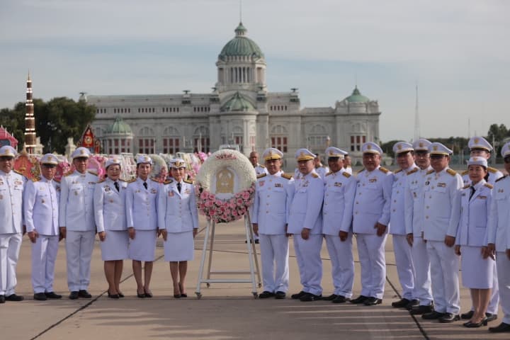 “รมว.นฤมล”นำ ศธ.วางพวงมาลา บำเพ็ญกุศลถวายรัชกาลที่ 5