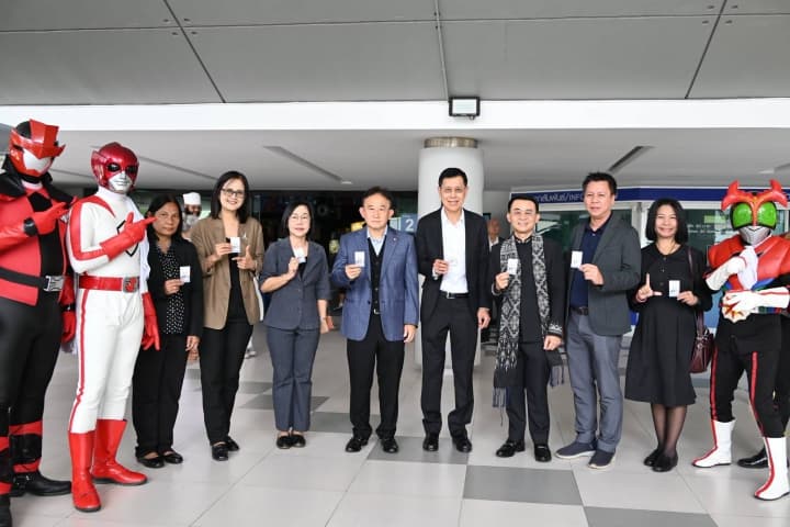 สกร. ร่วมชมคอนเสิร์ตการกุศล "ตัวโน้ตใต้แสงดาว" ตอกย้ำภารกิจสร้างพื้นที่การเรียนรู้และสุขภาวะทางจิตใจให้เยาวชน