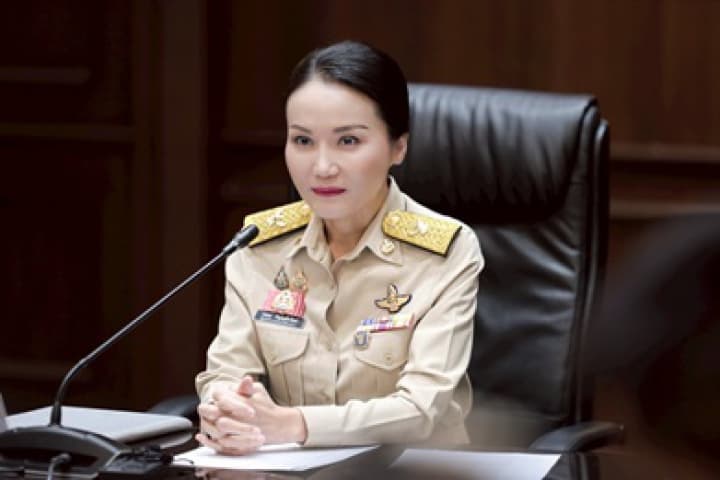 “รมว.นฤมล”สั่งปิดโรงเรียนชายแดนสุรินทร์ หลังเหตุปะทะไทย-กัมพูชา กำชับ สพฐ. ติดตามสถานการณ์ใกล้ชิด พร้อมเปิดศูนย์พักพิง วางแผนหลบภัยดูแลนักเรียน