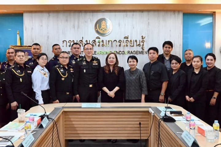 อธิบดี สกร. หารือกองบัญชาการกองทัพไทย ขับเคลื่อนโครงการ “1 ปี 1 วุฒิ”